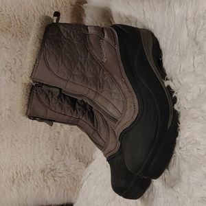 Columbia Cascadian Snow Flake Snow Boots